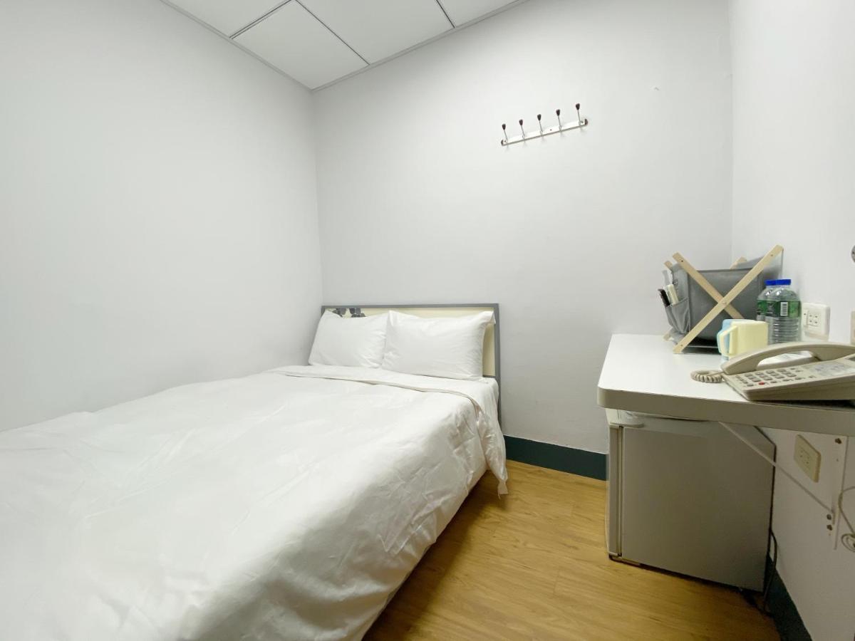 Sharon Inn Taichung Buitenkant foto
