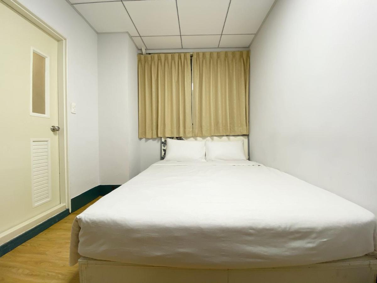 Sharon Inn Taichung Buitenkant foto