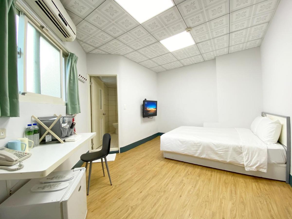 Sharon Inn Taichung Buitenkant foto