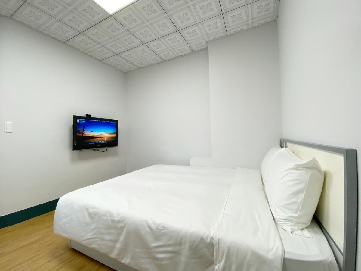 Sharon Inn Taichung Buitenkant foto