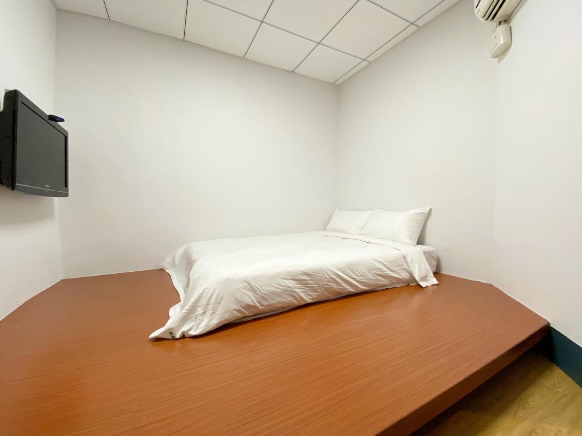 Sharon Inn Taichung Buitenkant foto