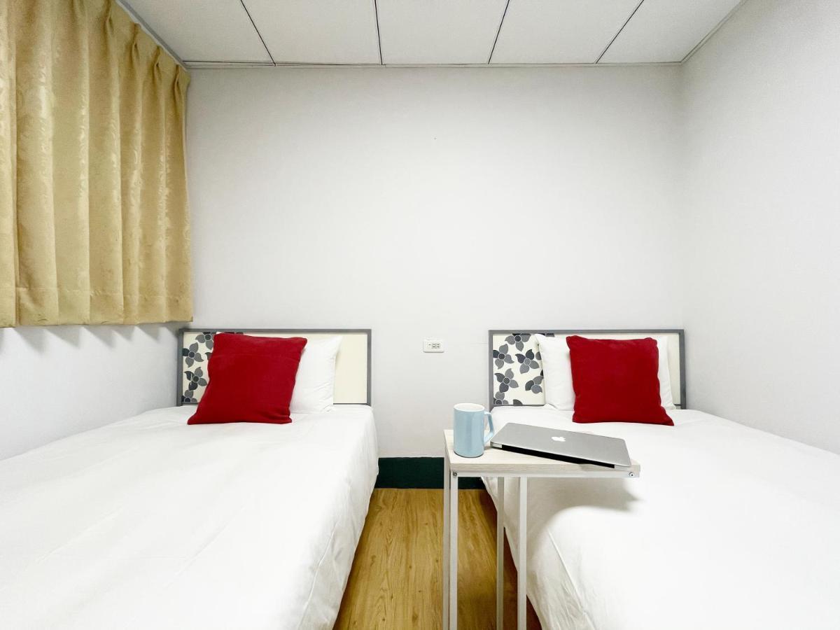 Sharon Inn Taichung Buitenkant foto
