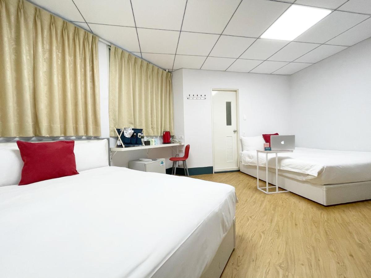Sharon Inn Taichung Buitenkant foto