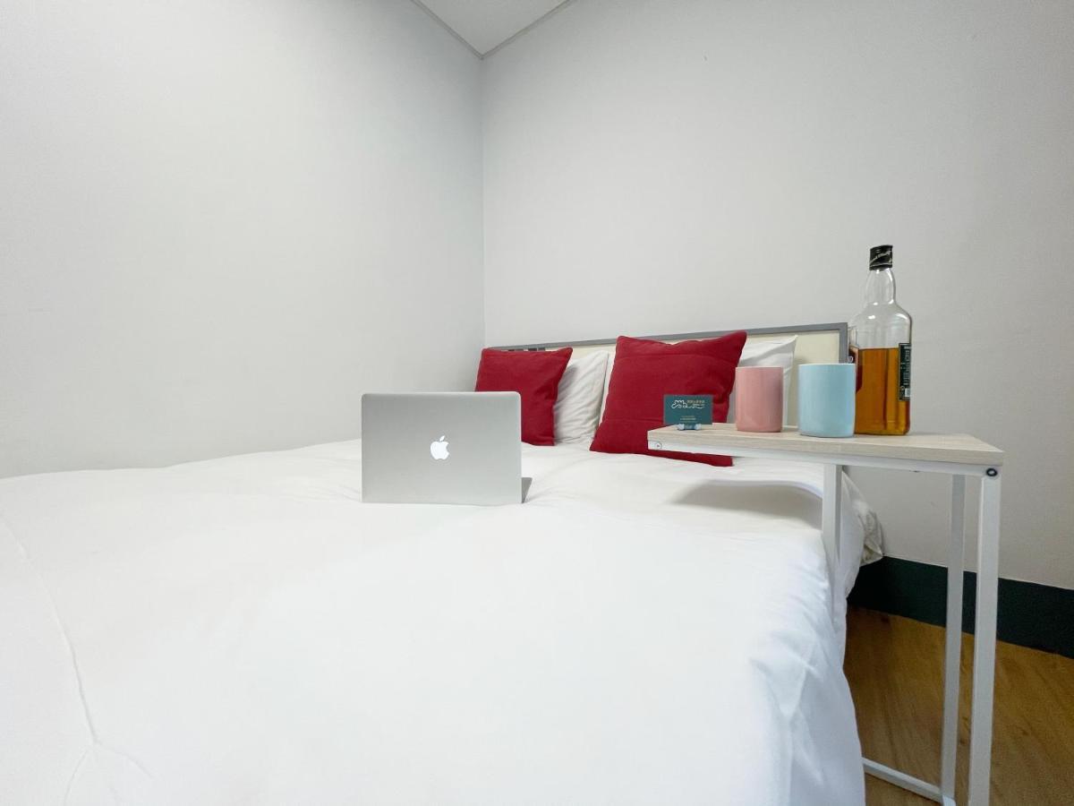 Sharon Inn Taichung Buitenkant foto