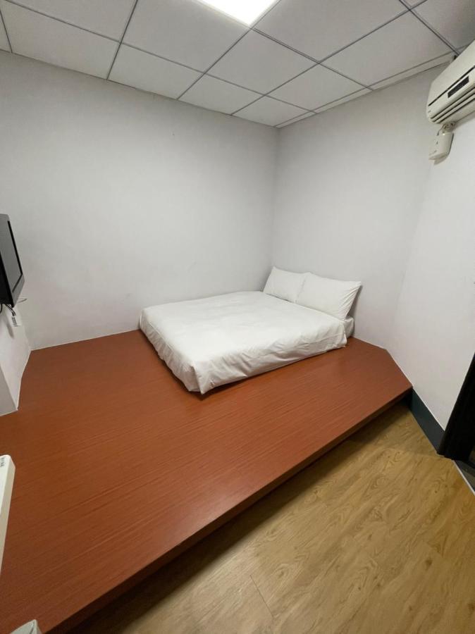 Sharon Inn Taichung Buitenkant foto